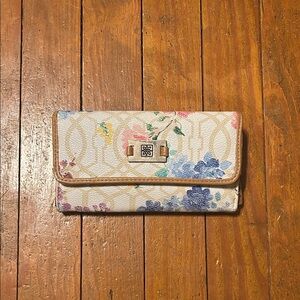 Floral Patterned Women's Clutch